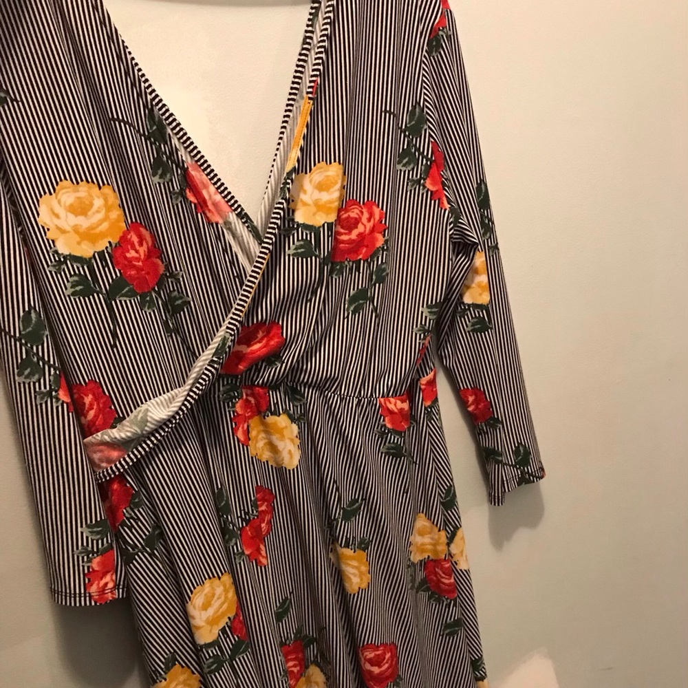 Striped floral dress with quarter sleeves